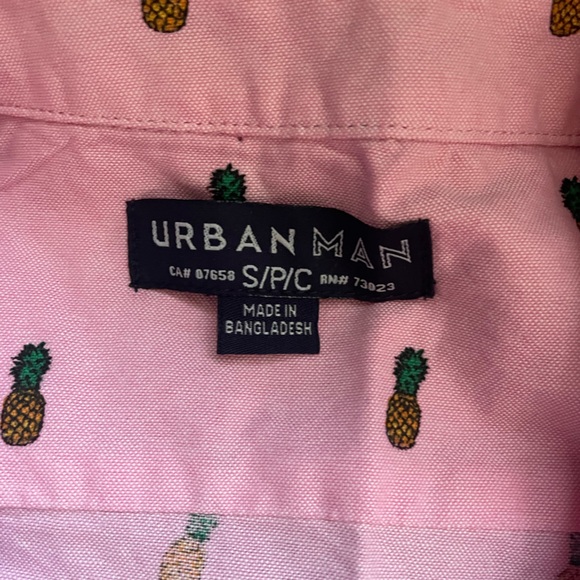 Urban Man short sleeve pineapple button up - Picture 2 of 3